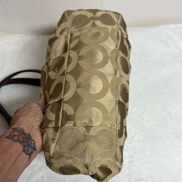 Coach Maggie Optic Khaki canvas shoulder bag Purse! - Picture 7 of 16